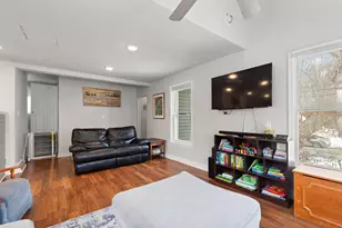 204 S Wisner St, Jackson, MI 49202 - Photo 11