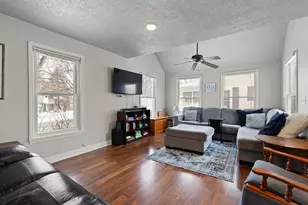 204 S Wisner St, Jackson, MI 49202 - Photo 9