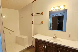 6825 Miss Ellie Ct, Kalamazoo, MI 49009 - Photo 13