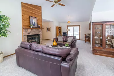 8984 S Christine Drive, Brighton, MI 48114 - Photo 9