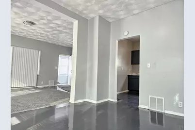 1002 Hazard Avenue, Kalamazoo, MI 49048 - Photo 5