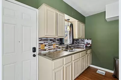 116 Honeoye Street SW, Wyoming, MI 49548 - Photo 9
