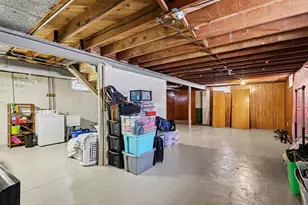 116 Honeoye St SW, Wyoming, MI 49548 - Photo 23