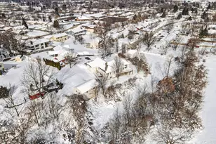 4964 Laurelwood Dr, Hudsonville, MI 49426 - Photo 7