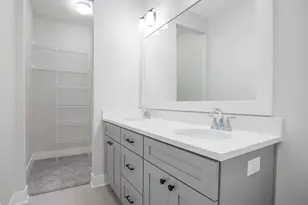 3630 Tulipleaf Dr, Holland, MI 49424 - Photo 15