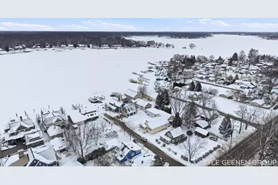 555 Locust Avenue, Holland, MI 49423 - Photo 73