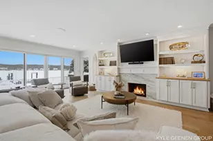 555 Locust Ave, Holland, MI 49423 - Photo 5
