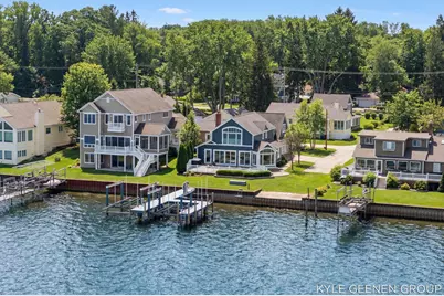 555 Locust Avenue, Holland, MI 49423 - Photo 81