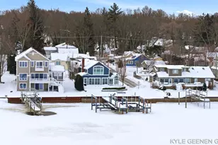 555 Locust Ave, Holland, MI 49423 - Photo 15