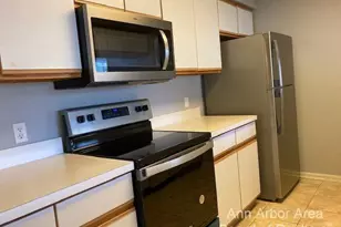 1635 Weatherstone Dr, Ann Arbor, MI 48108 - Photo 7