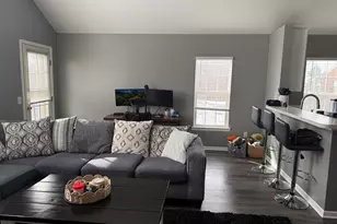 23493 Williamsburg Cir, Woodhaven, MI 48183 - Photo 7