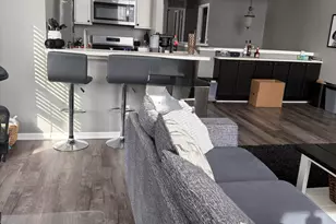 23493 Williamsburg Cir, Woodhaven, MI 48183 - Photo 9