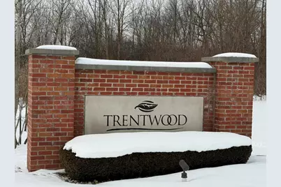 23493 Williamsburg Circle, Woodhaven, MI 48183 - Photo 3