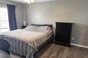 23493 Williamsburg Cir, Woodhaven, MI 48183 - Photo 19