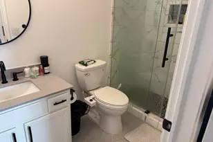 23493 Williamsburg Cir, Woodhaven, MI 48183 - Photo 21