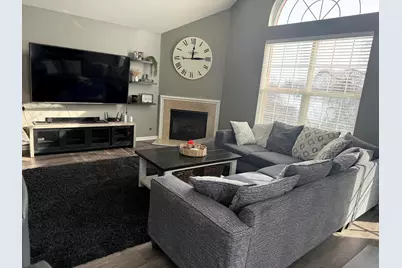 23493 Williamsburg Circle, Woodhaven, MI 48183 - Photo 13