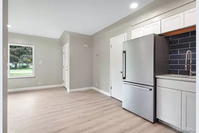 8820 Russell Street, Shelby, MI 48317 - Photo 17