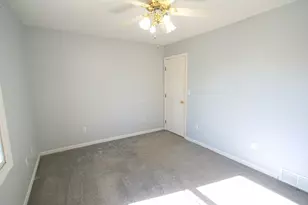 1987 Summerset Dr, Muskegon, MI 49442 - Photo 7