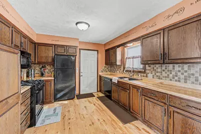 10070 Thornapple Lake Road, Nashville, MI 49073 - Photo 5