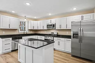 5882 Mullen Ridge Dr, Delton, MI 49046 - Photo 11