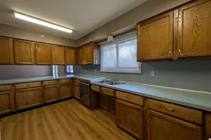 4464 Fisher Estates Ln, Bruce, MI 48065 - Photo 5