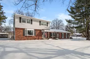 1112 Woodview Dr, Portage, MI 49024 - Photo 39