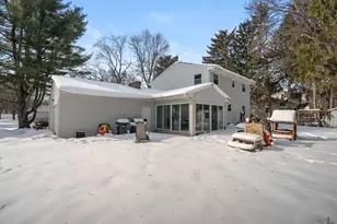 1112 Woodview Dr, Portage, MI 49024 - Photo 35