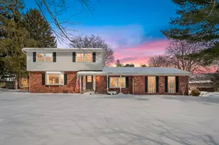 1112 Woodview Dr, Portage, MI 49024 - Photo 1