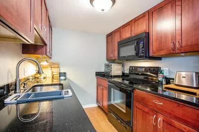 460 E Fulton Street E #2, Grand Rapids, MI 49503 - Photo 5