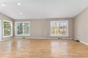 17610 Simmons Ave NE, Cedar Springs, MI 49319 - Photo 13