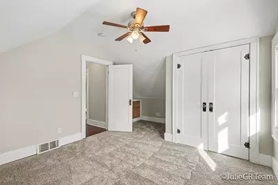 2026 Francis Avenue SE, Grand Rapids, MI 49507 - Photo 25