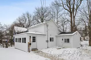 128 E Grand St, Hastings, MI 49058 - Photo 1