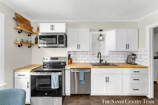 224 S Griffin St, Grand Haven, MI 49417 - Photo 9