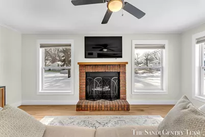 224 S Griffin Street, Grand Haven, MI 49417 - Photo 5