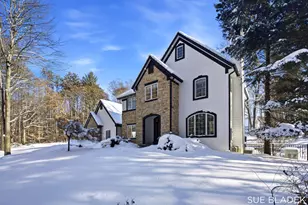 6380 Hidden Pond Dr, Holland, MI 49423 - Photo 3