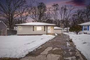 4832 Aleda Ave SE, Grand Rapids, MI 49508 - Photo 1