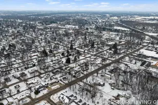 112 E 40th St, Holland, MI 49423 - Photo 61