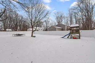 112 E 40th St, Holland, MI 49423 - Photo 51