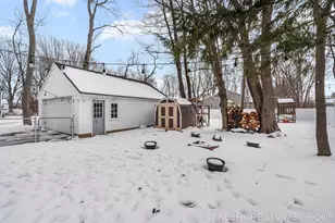 112 E 40th St, Holland, MI 49423 - Photo 49