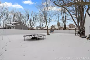 112 E 40th St, Holland, MI 49423 - Photo 53