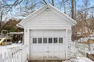 1920 S W Ave, Jackson, MI 49203 - Photo 25