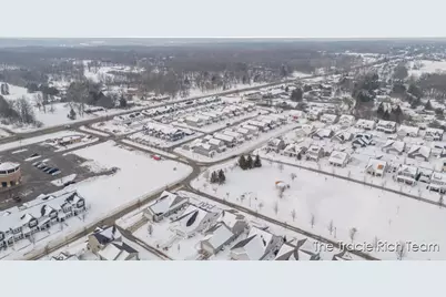 6634 N Square Lane, Rockford, MI 49341 - Photo 47