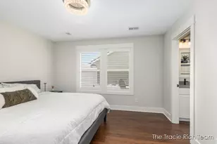 6634 N Square Ln, Rockford, MI 49341 - Photo 19