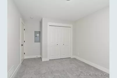 6634 N Square Lane, Rockford, MI 49341 - Photo 33