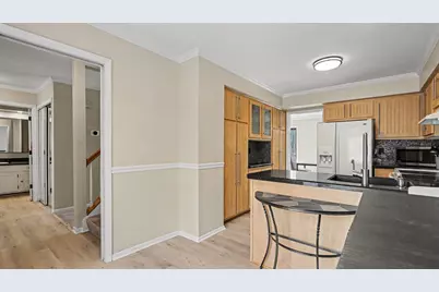 2176 Overlook Court, Ann Arbor, MI 48103 - Photo 9