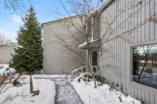 2176 Overlook Ct, Ann Arbor, MI 48103 - Photo 3