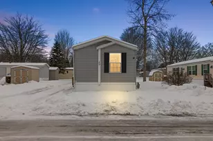 3611 Butternut Dr, Holland, MI 49424 - Photo 1