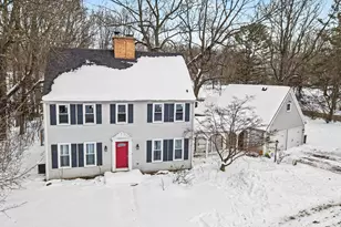 200 Golf View Dr, Plainwell, MI 49080 - Photo 5