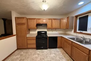 10713 S 34th St, Vicksburg, MI 49097 - Photo 7