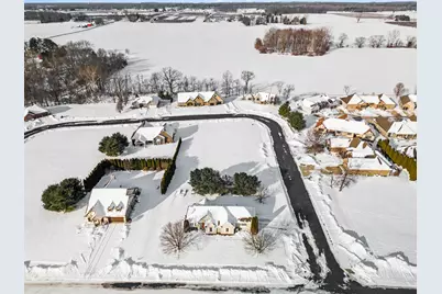 471 Wittenberg Path, Saint Joseph, MI 49085 - Photo 17